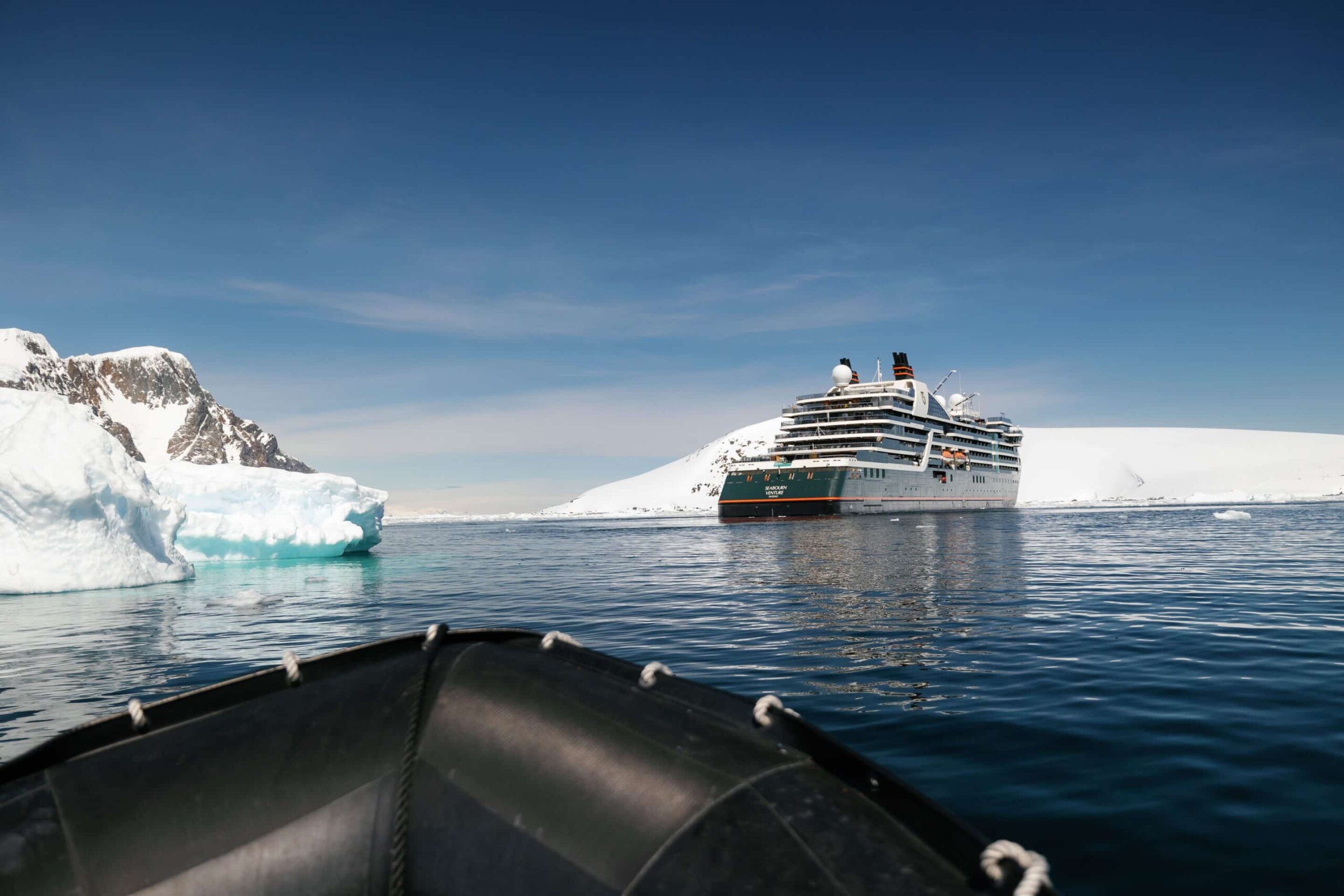 Seabourn Venture, Expedition Cruise, Pleneau and Winter Islands, Antarctica