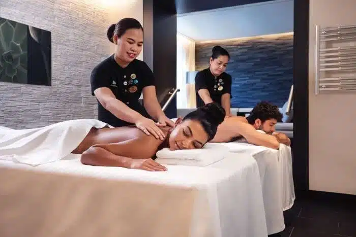 EX_2021_1108_GN_OnShip_SpaMassage-1 Princess Cruises spa massage treatment