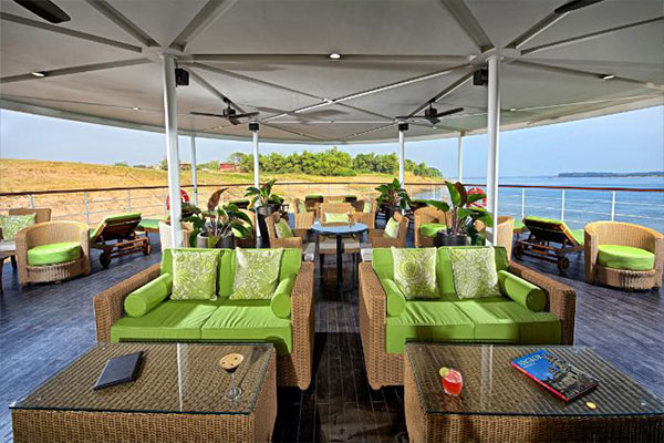 Observation-Lounge_06 Avalon Waterways Observation Lounge with panoramic views